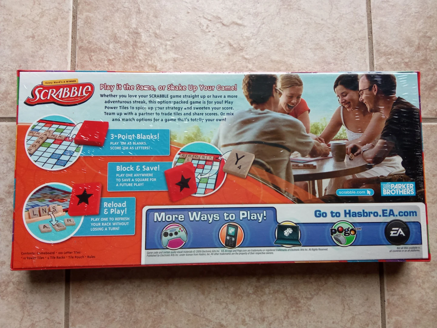 NEW Scrabble Crossword Board Game - photo 2