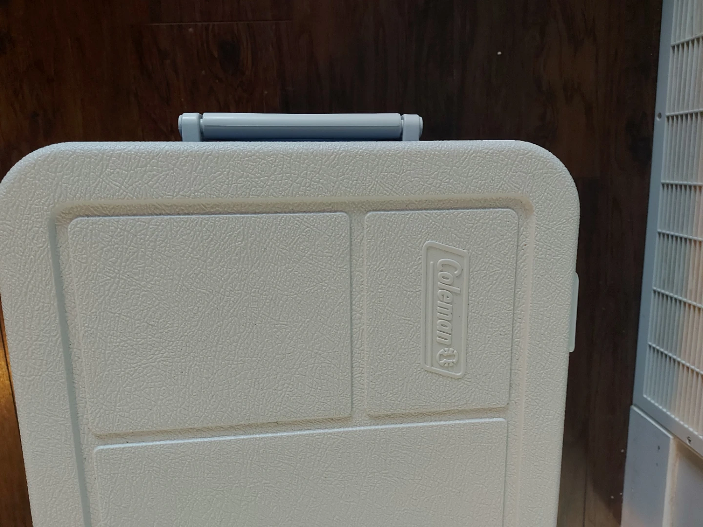 48 Qt. Coleman Blue & White Cooler - photo 4