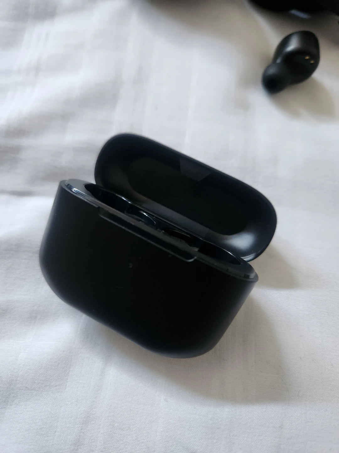 Onn headphone, jlab, earpods usb c and lightning - photo 2