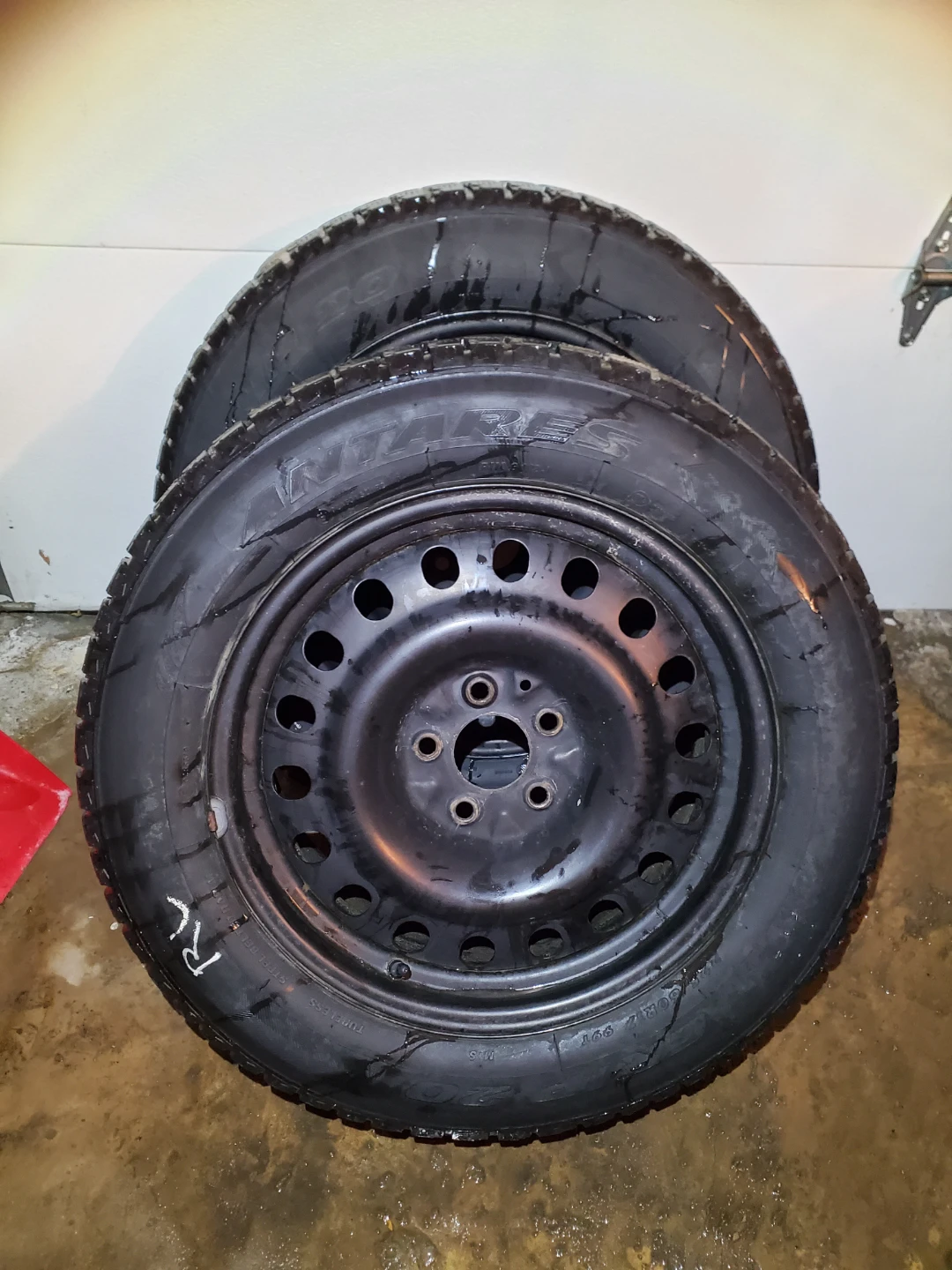 225/60R17 4 X Winter Tires with Rims