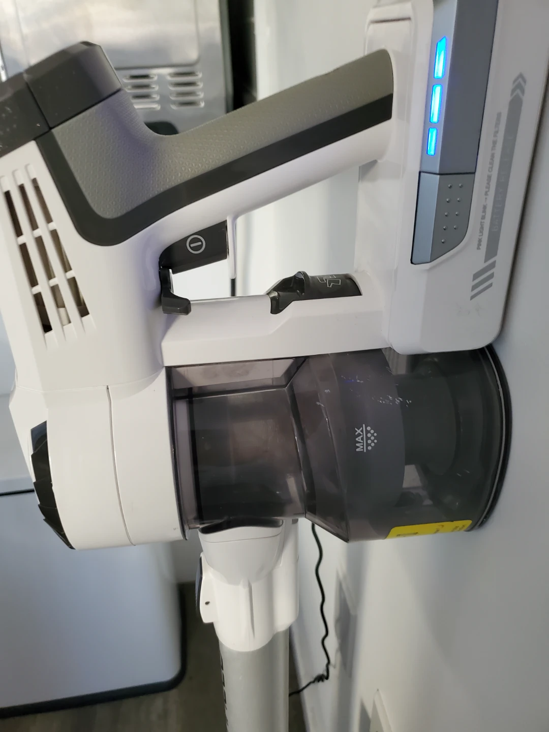 Tineco Cordless Vacuum Cleaner - photo 2