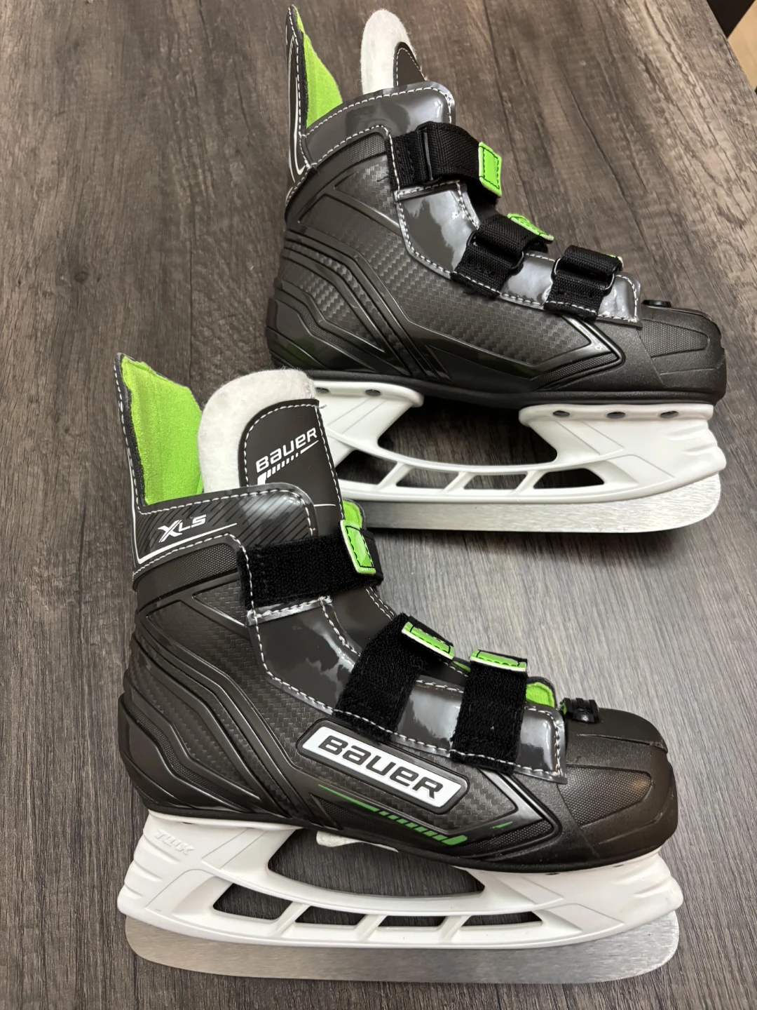 Bauer Youth Ice Skates - Size Y11 - photo 2