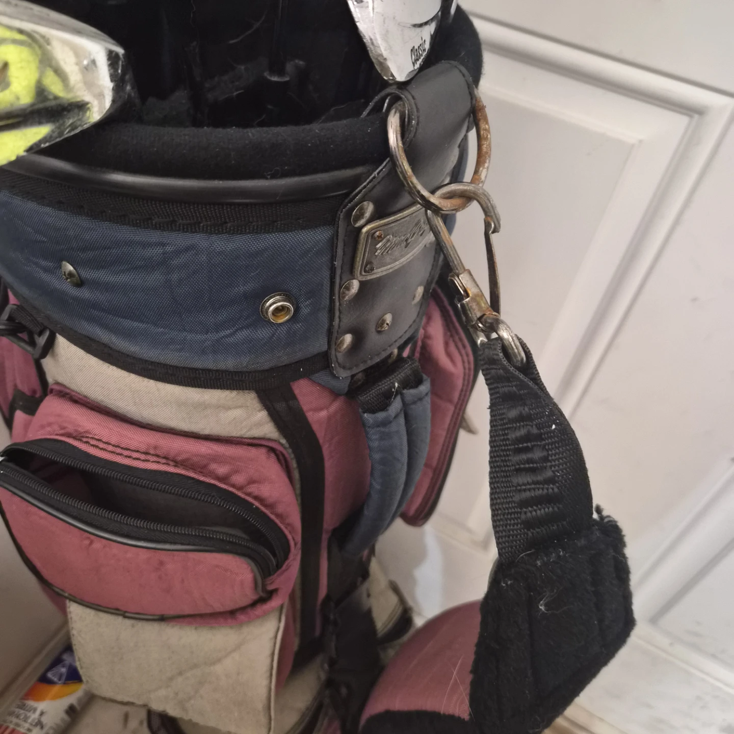 Golf Bag with Northwestern & Wilson Clubs