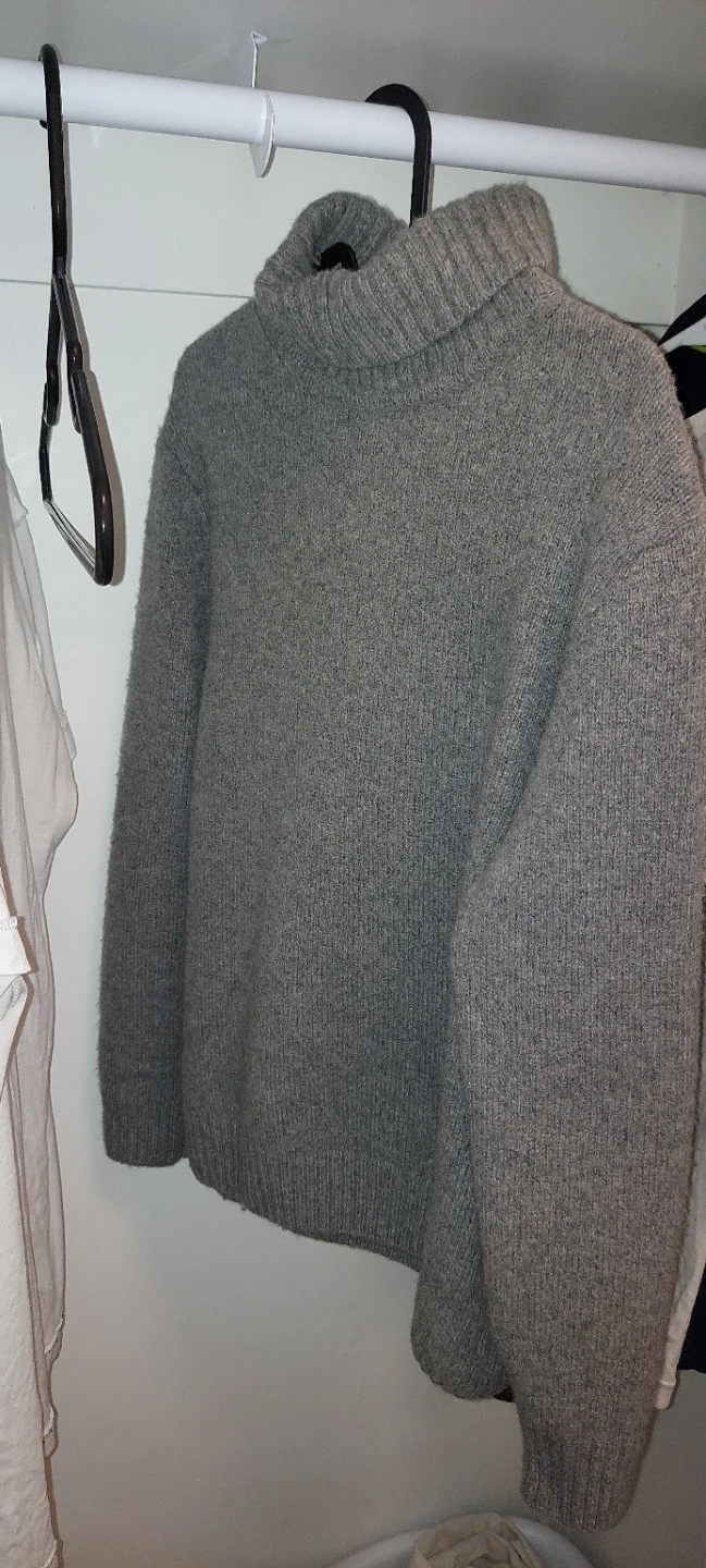 Zara Grey Wool Turtleneck Sweater