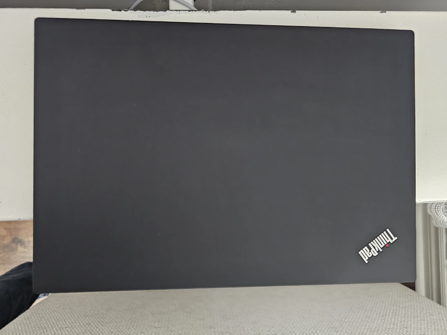 Lenovo ThinkPad T490 Laptop - photo 4