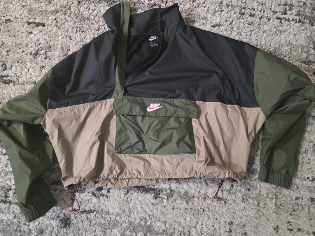 Nike Colour Block Pullover Jacket - Size L