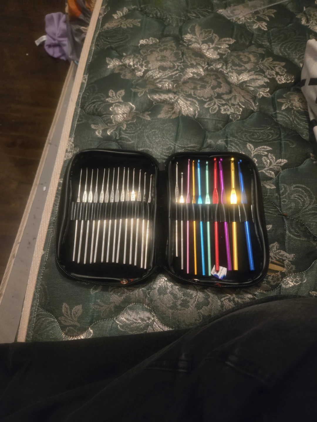 Love Knitting Crochet Hook Set - photo 2