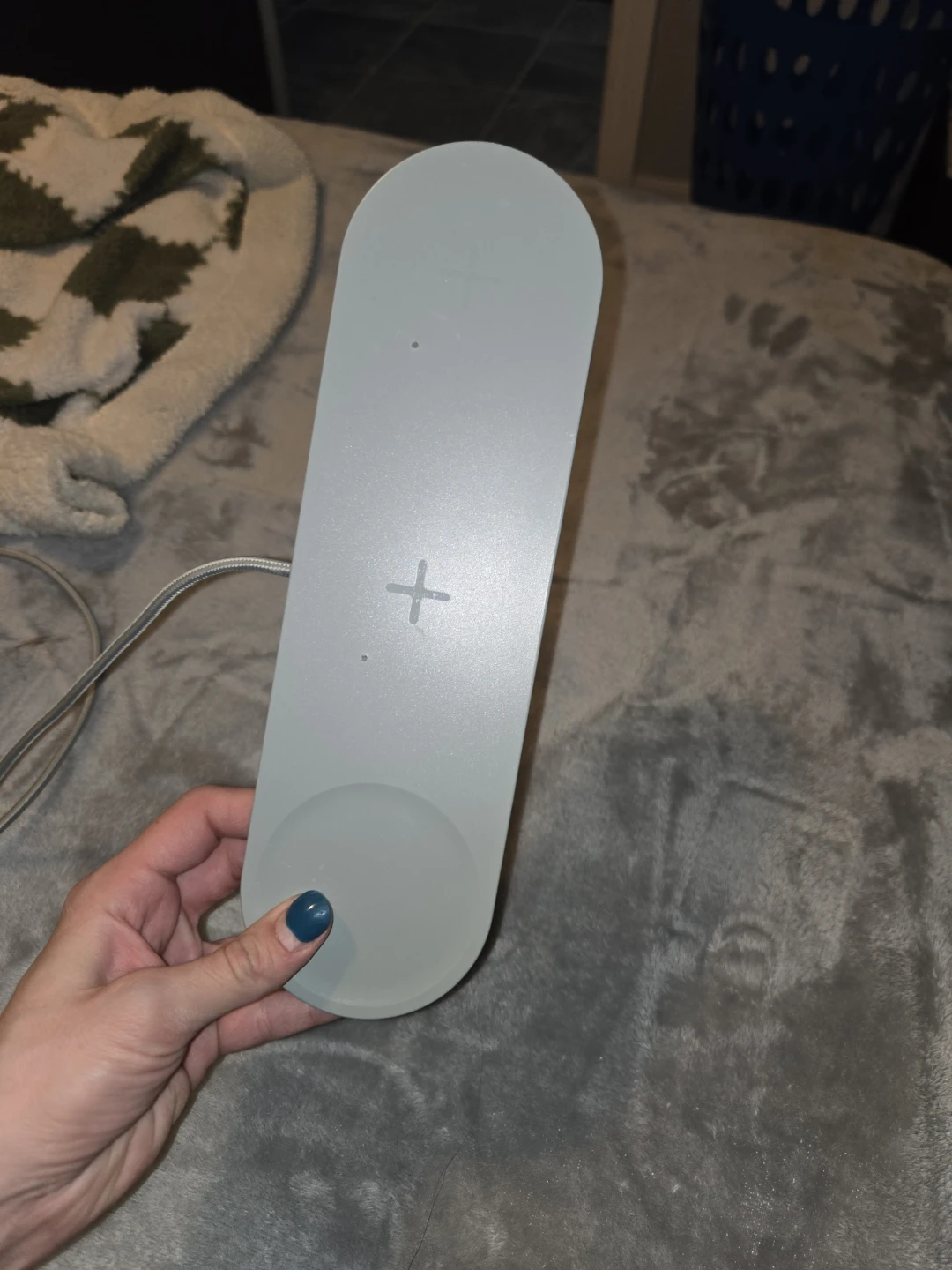 Ikea Lamp rechargeable and wireless charger - photo 2