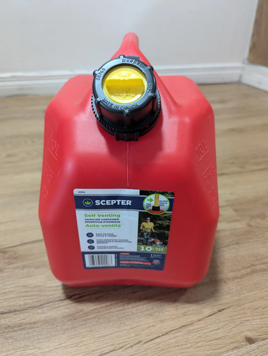 Scepter 10L Gas Can & Stanley Portable Power 1000 Jump Starter - photo 2