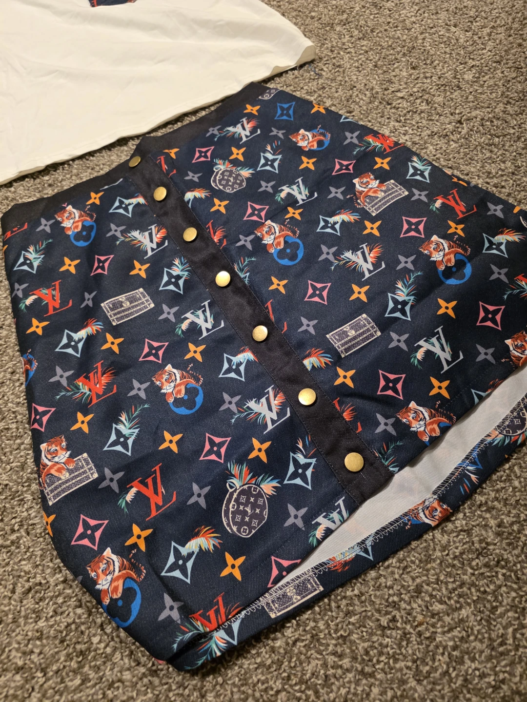 Fashion Louis Vuitton Skirt & Tee Set - photo 2