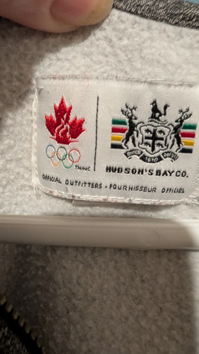 Hudson's Bay Olympic Canada Hoodie - photo 3