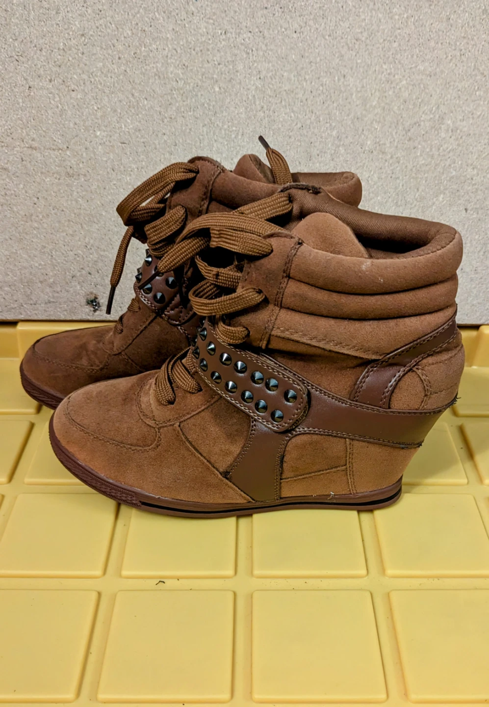 Bucco Udale Women’s Wedge Sneakers - photo 2