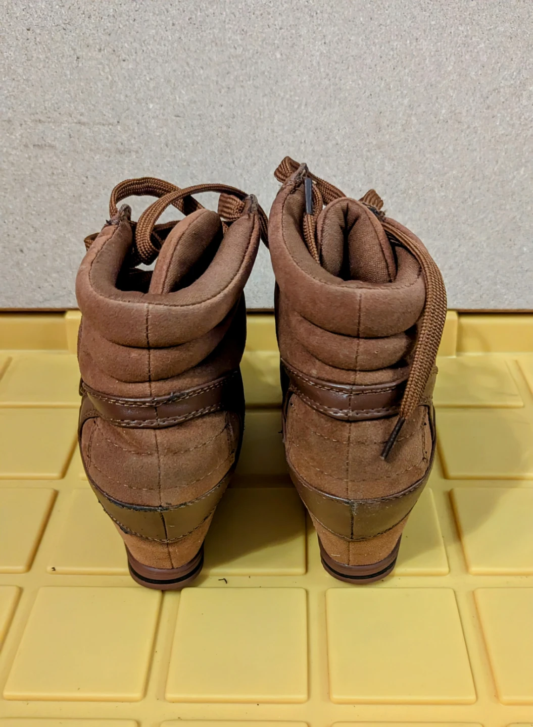 Bucco Udale Women’s Wedge Sneakers - photo 4