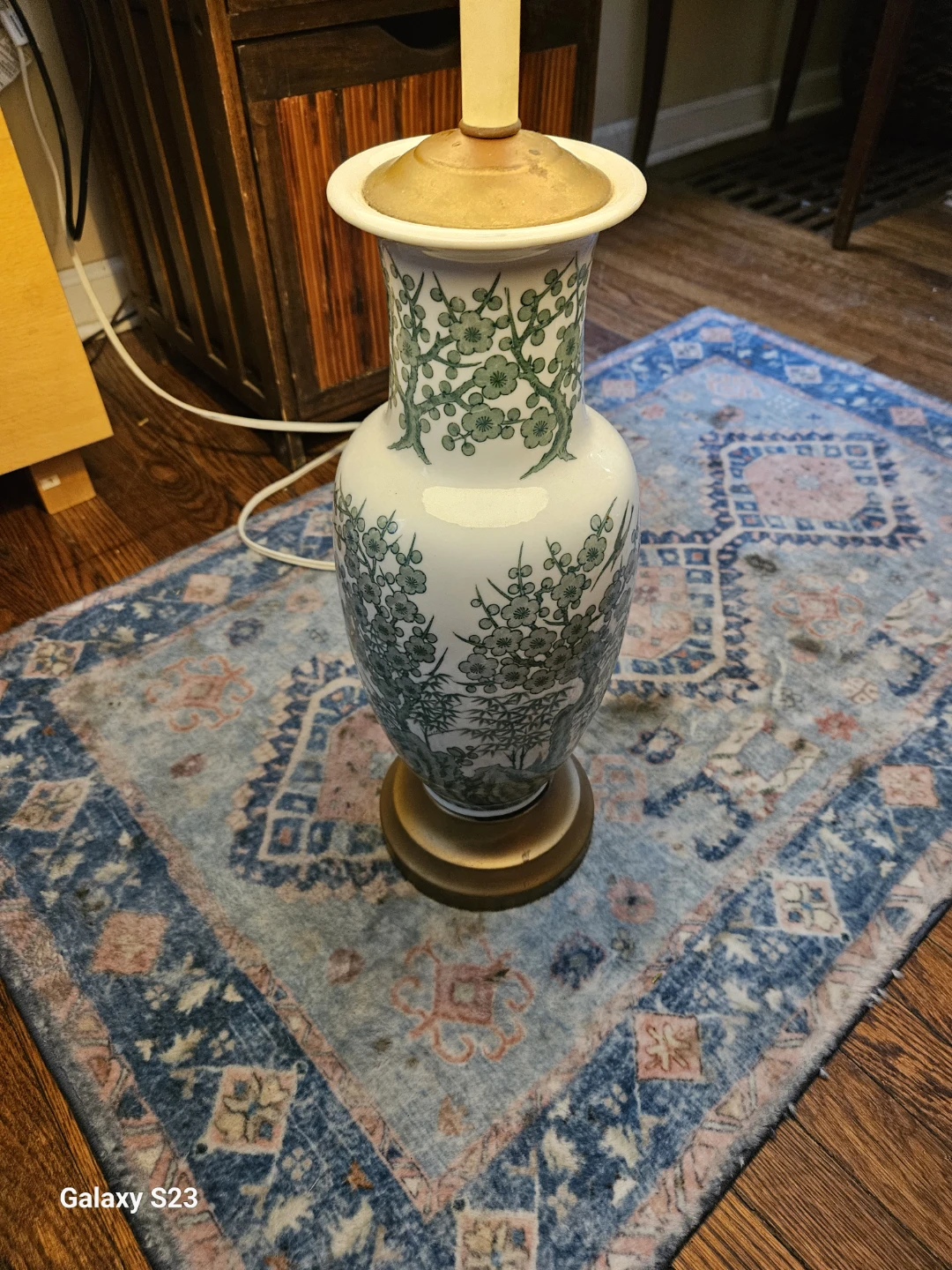 Vintage Floral Table Lamp