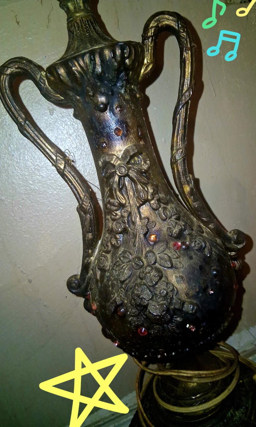 Vintage Decorative Table Lamp ( BRASS?) - photo 2