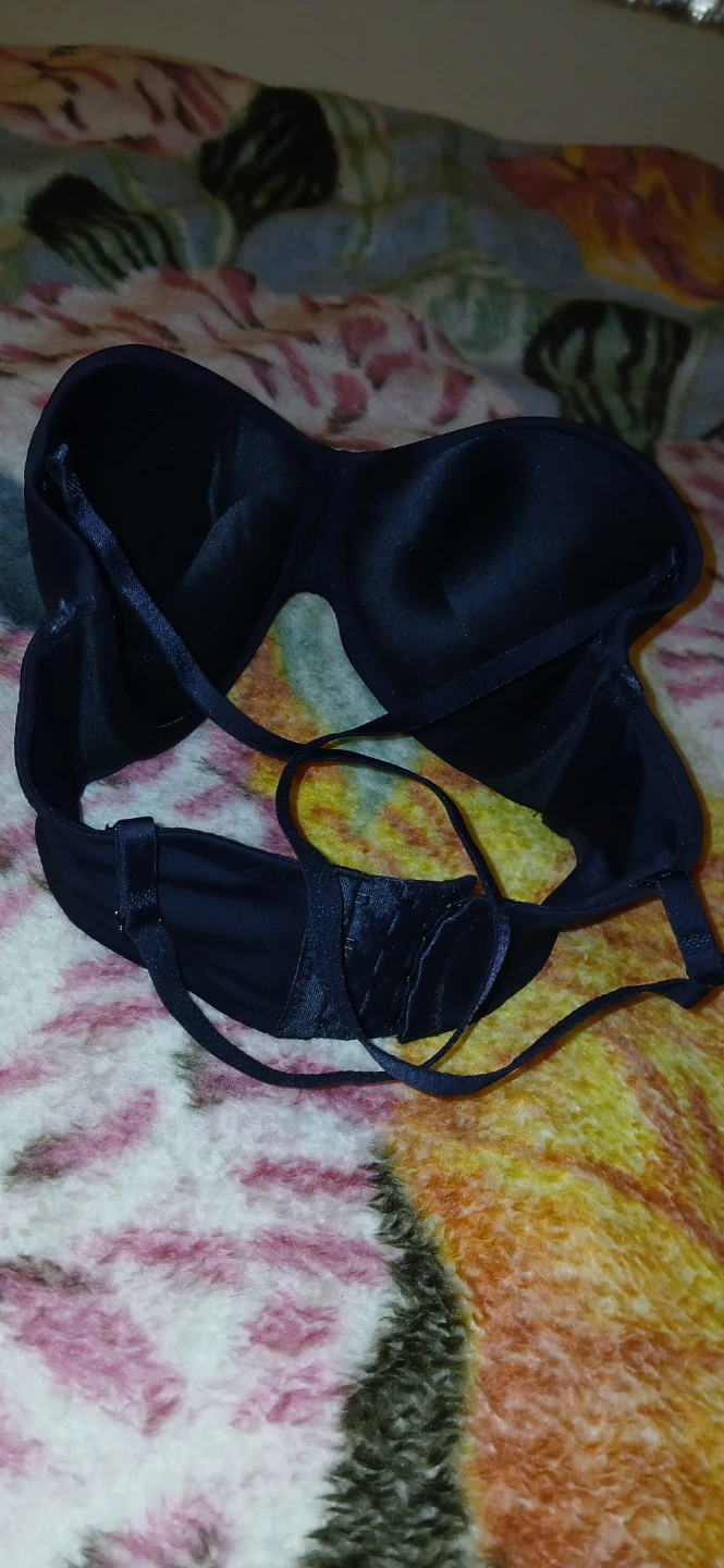 Joe Fresh Black Bra - Size 34D - photo 2