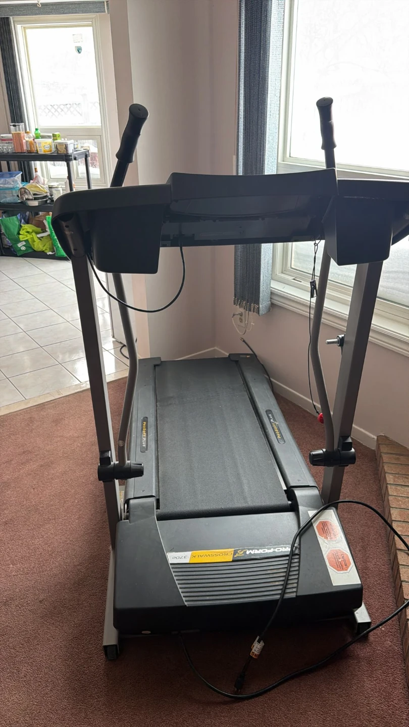 ProForm PROSPORT PLUS Treadmill - photo 2