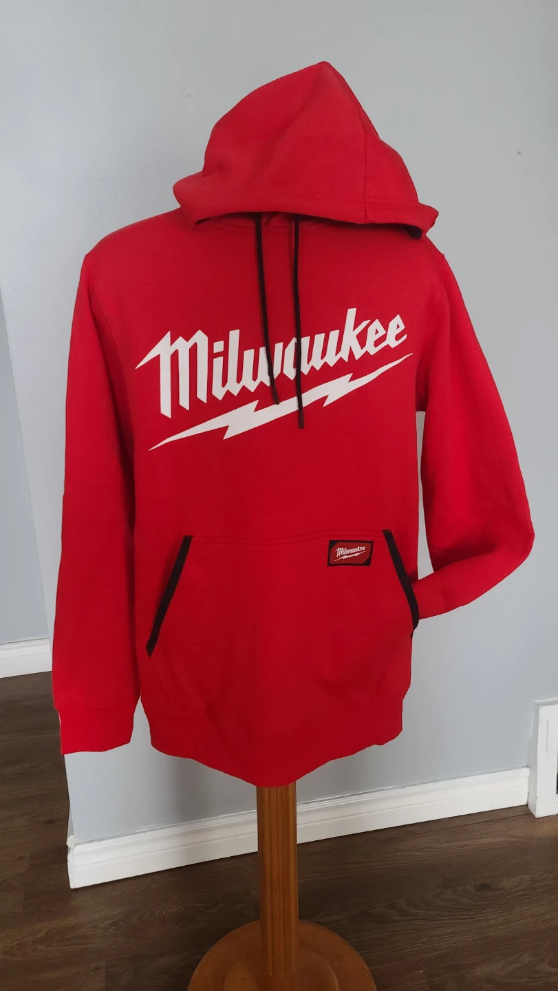 New Milwaukee Red Hoodie Size L