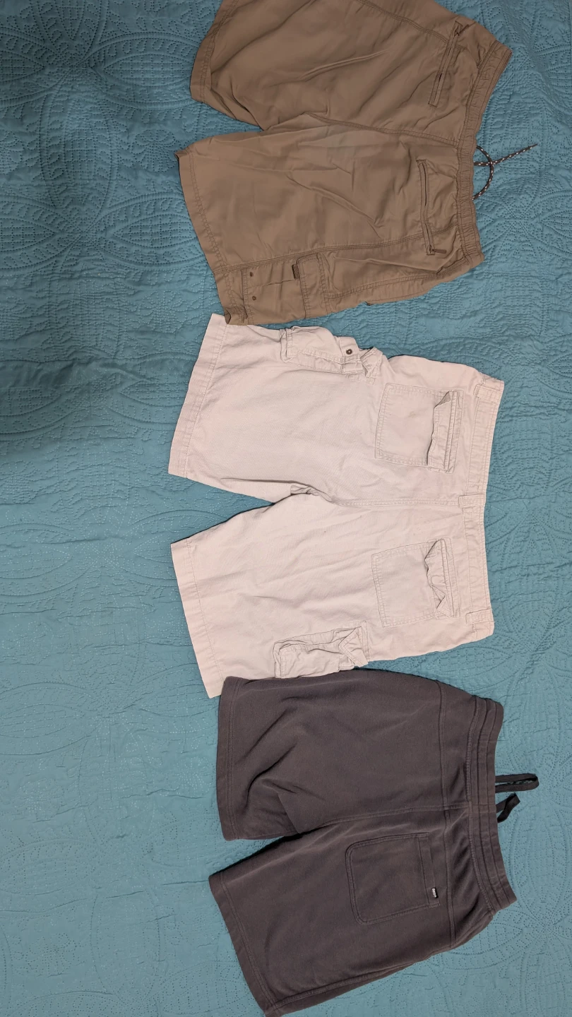 White, grey and Khaki colour shorts - photo 2