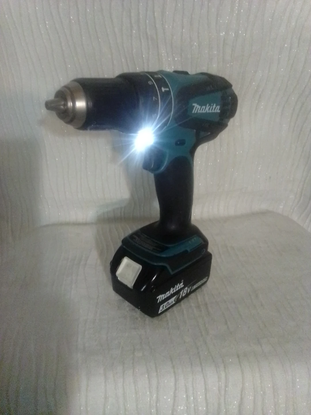 Makita 18V Cordless Drill with 3.0Ah Battery No Charger. - photo 3
