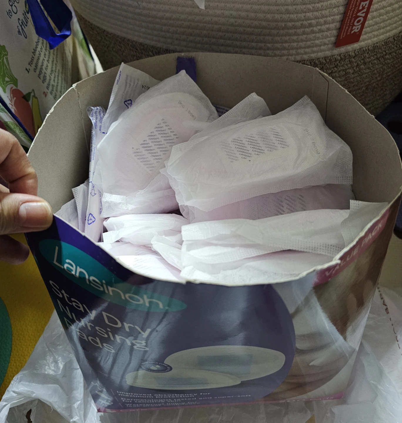 🥕Lansinoh Stay Dry Disposable Nursing Pads🥕 - photo 4