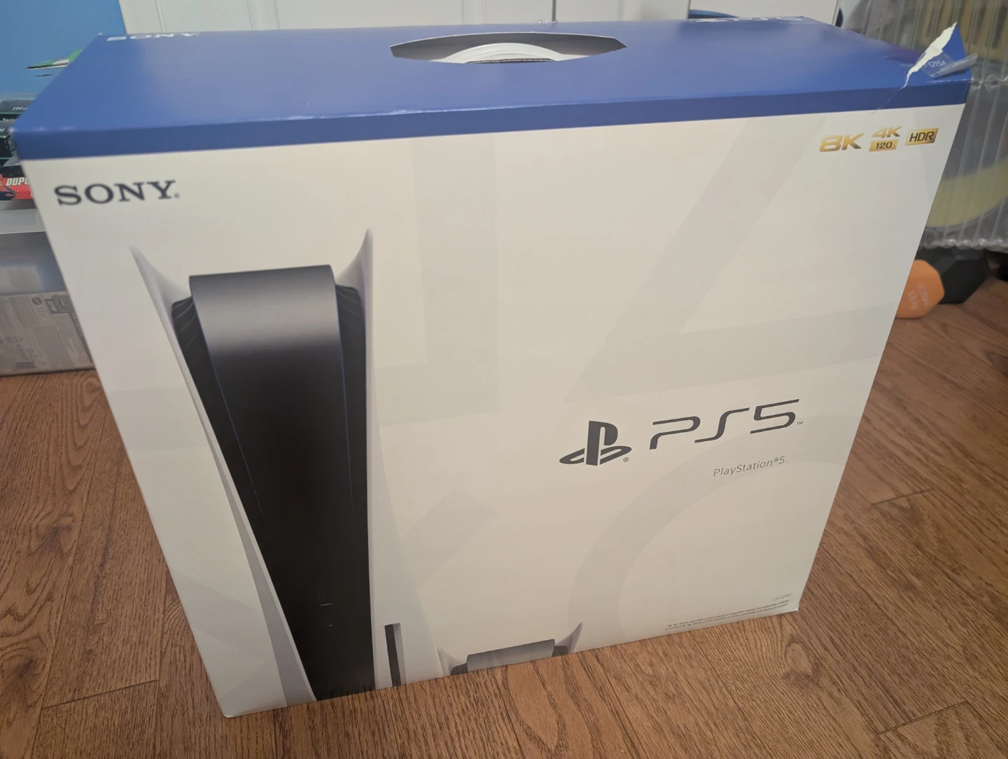 Sony PlayStation 5 (PS5) Console - Like New! - photo 3