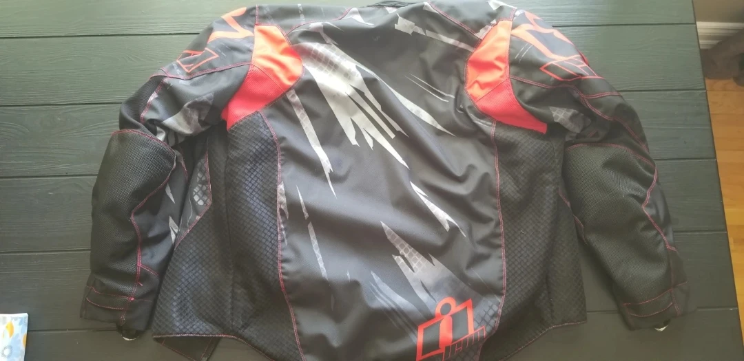 Icon Reaver Motorcycle Jacket - Size MD - photo 4
