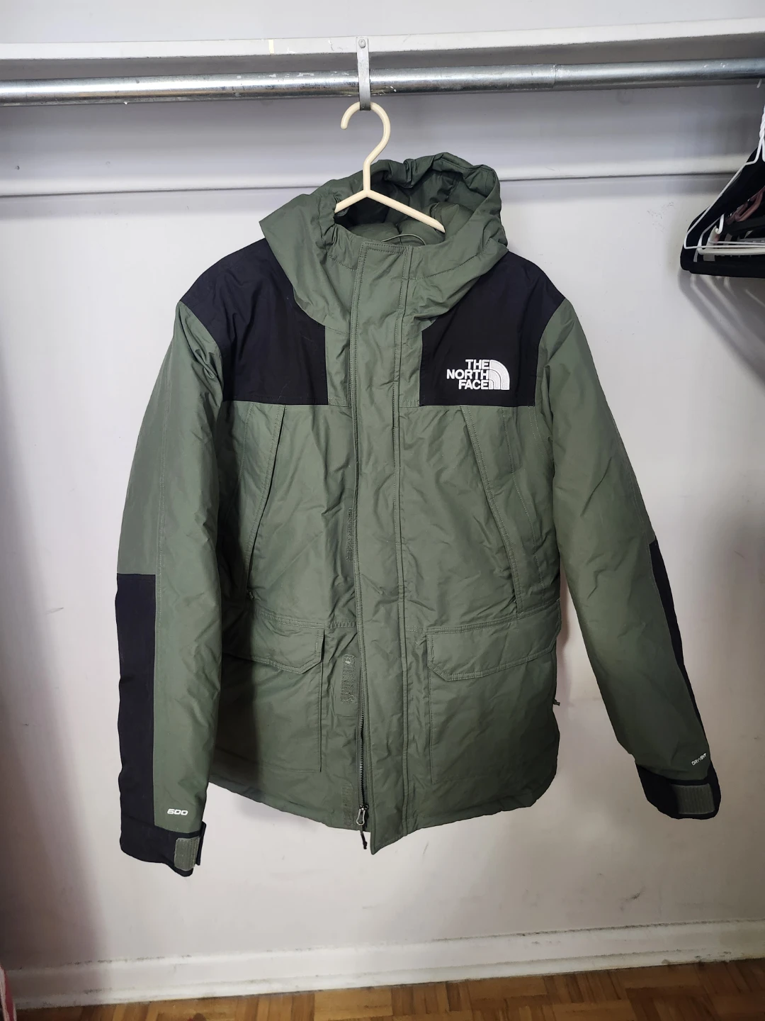 The North Face Men's Jacket - Green - Size L