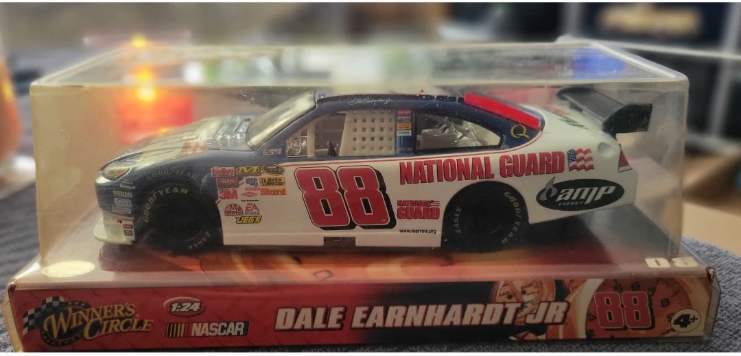 Dale Earnhardt Jr. #88 National Guard NASCAR Race Car 1:24