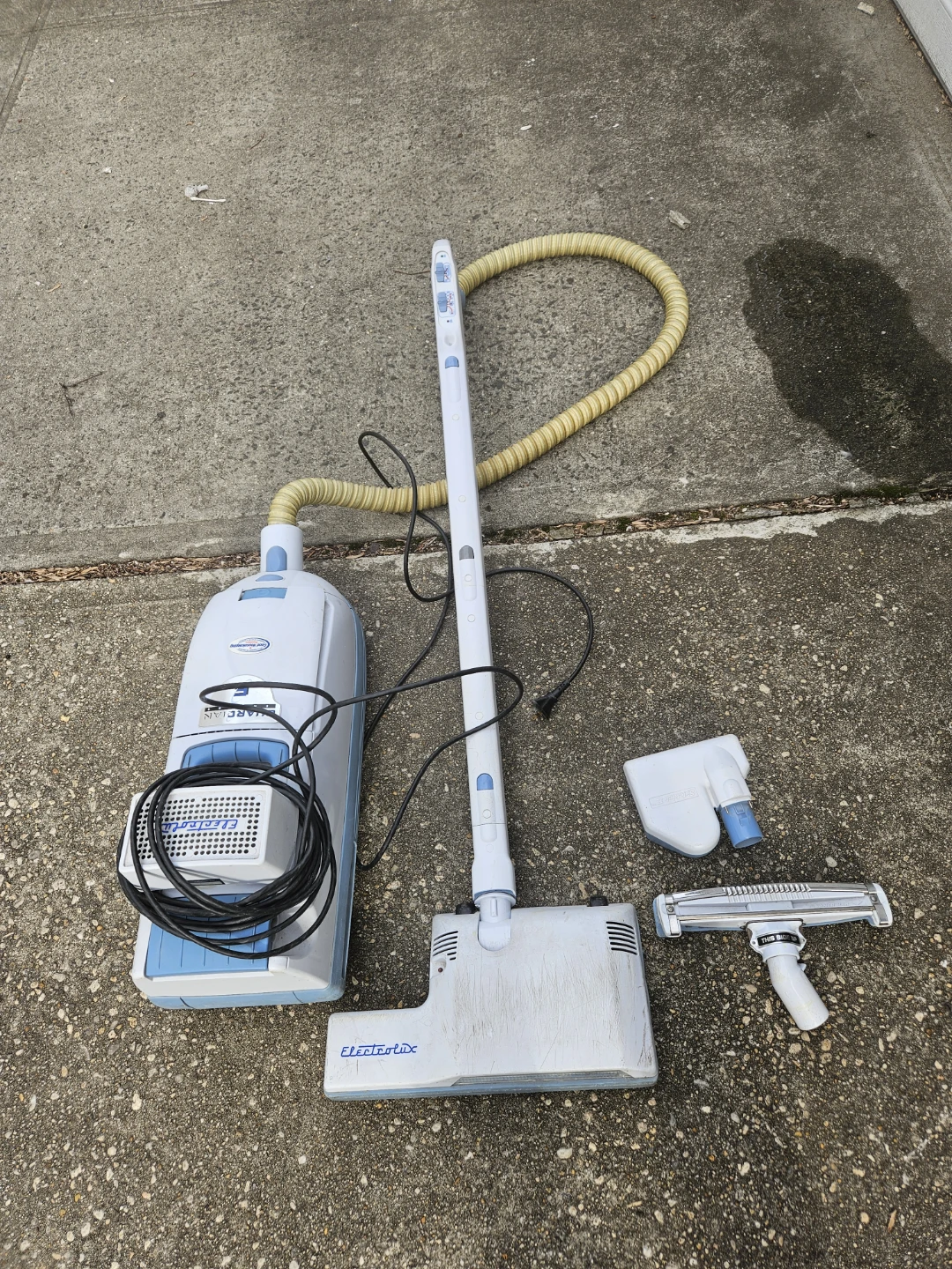 Electrolux cannister vacuum