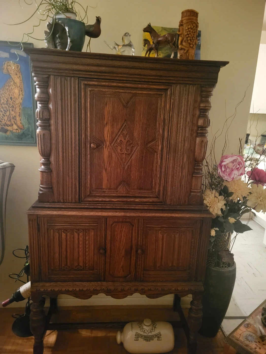 Antique Oak Dining Set - Table, Chairs, Sideboard, Hutch - photo 3