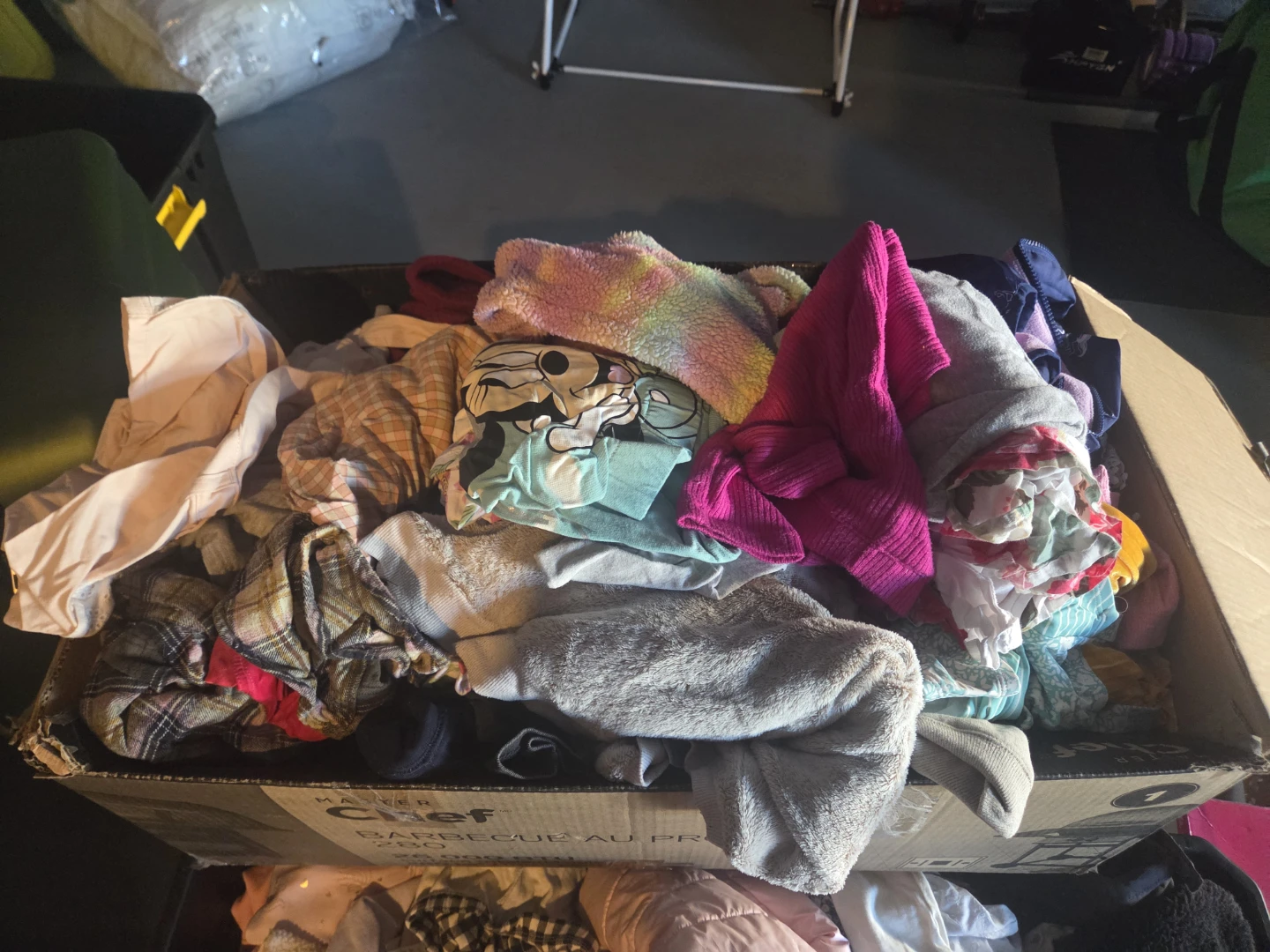 Mixed Clothing Lot - photo 4