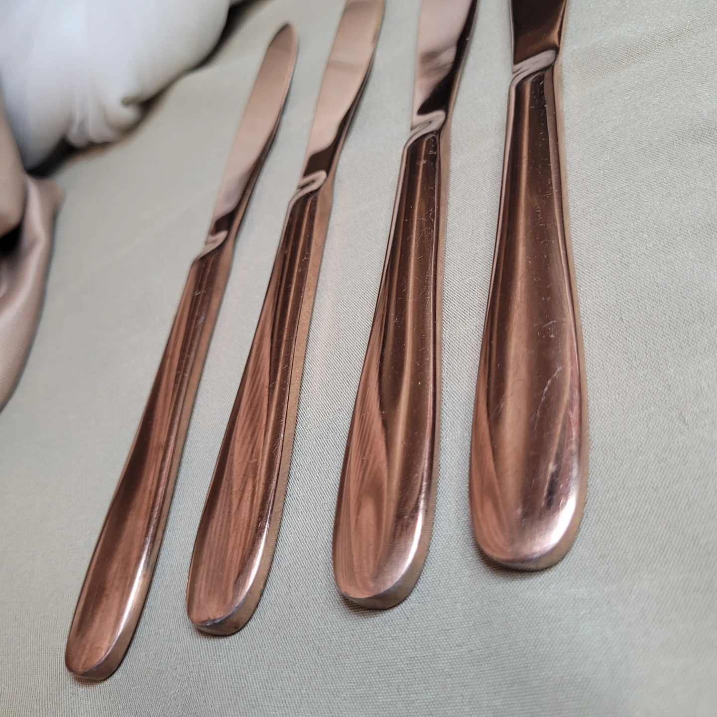 Set of 4 Stainless Steel Copper-Finish Butter Knives - photo 4