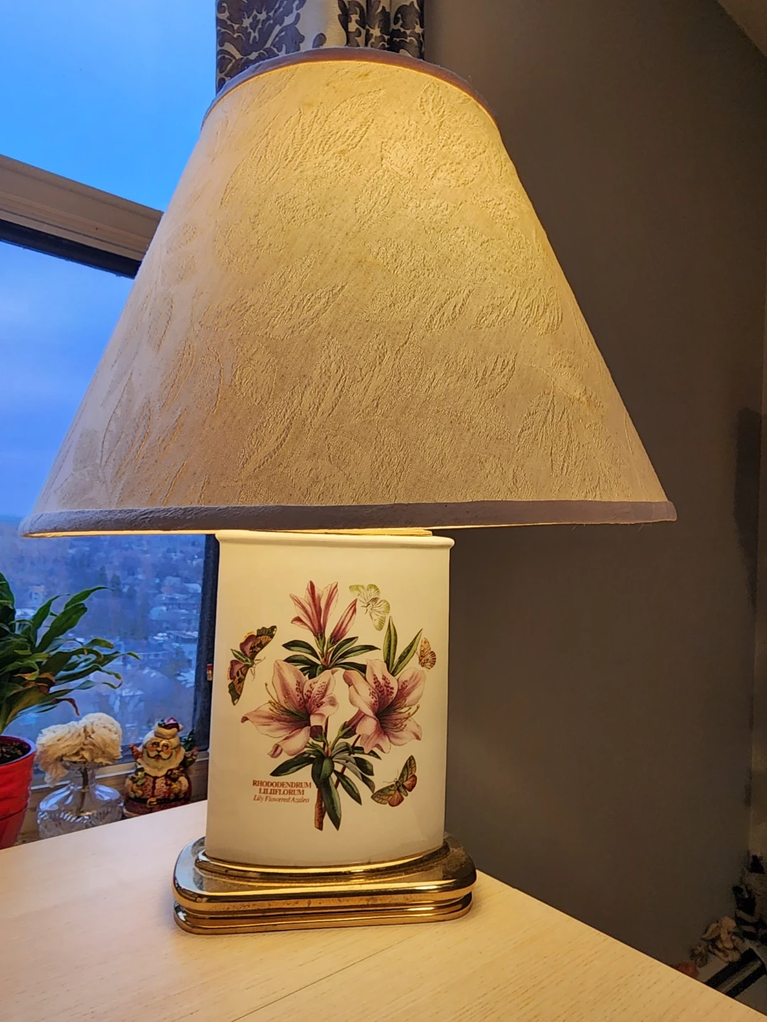 Vintage Lily Flowered Azalea Table Lamp - photo 2