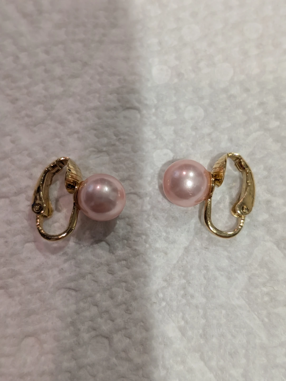 Vintage Trifari Pink Pearl Clip-on Earrings - photo 2