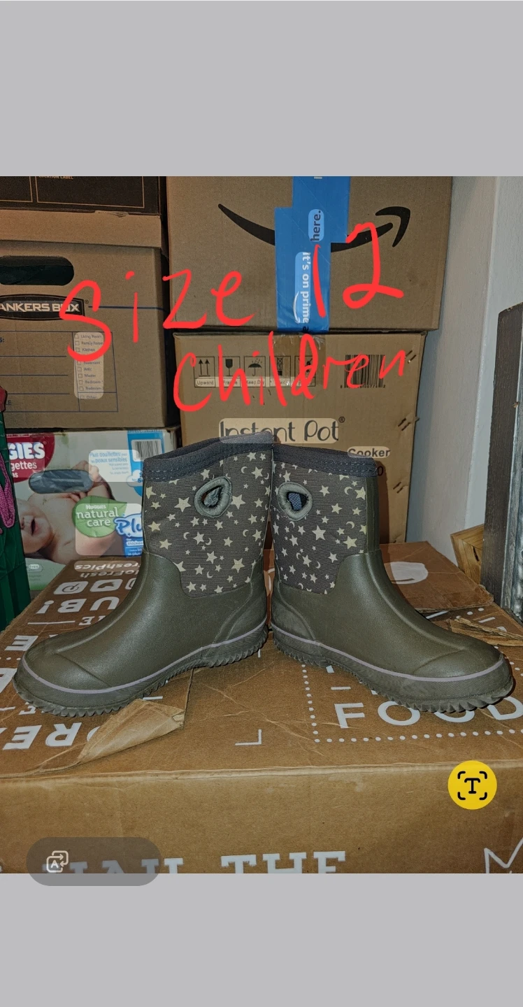 Cat and Jack Boots Size 12 - photo 2