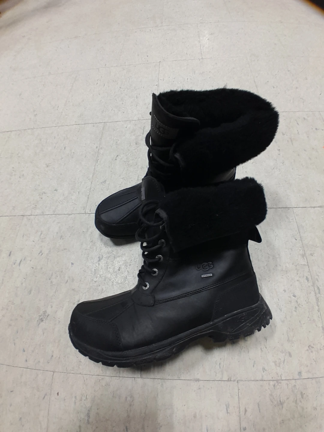 Ugg Black Winter Boots Men's Size 9.5 - photo 2