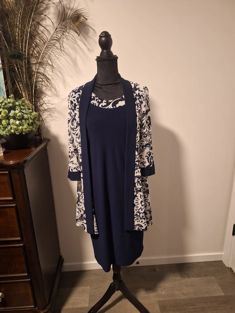 Laura Dress and Cardigan Set - Size 6