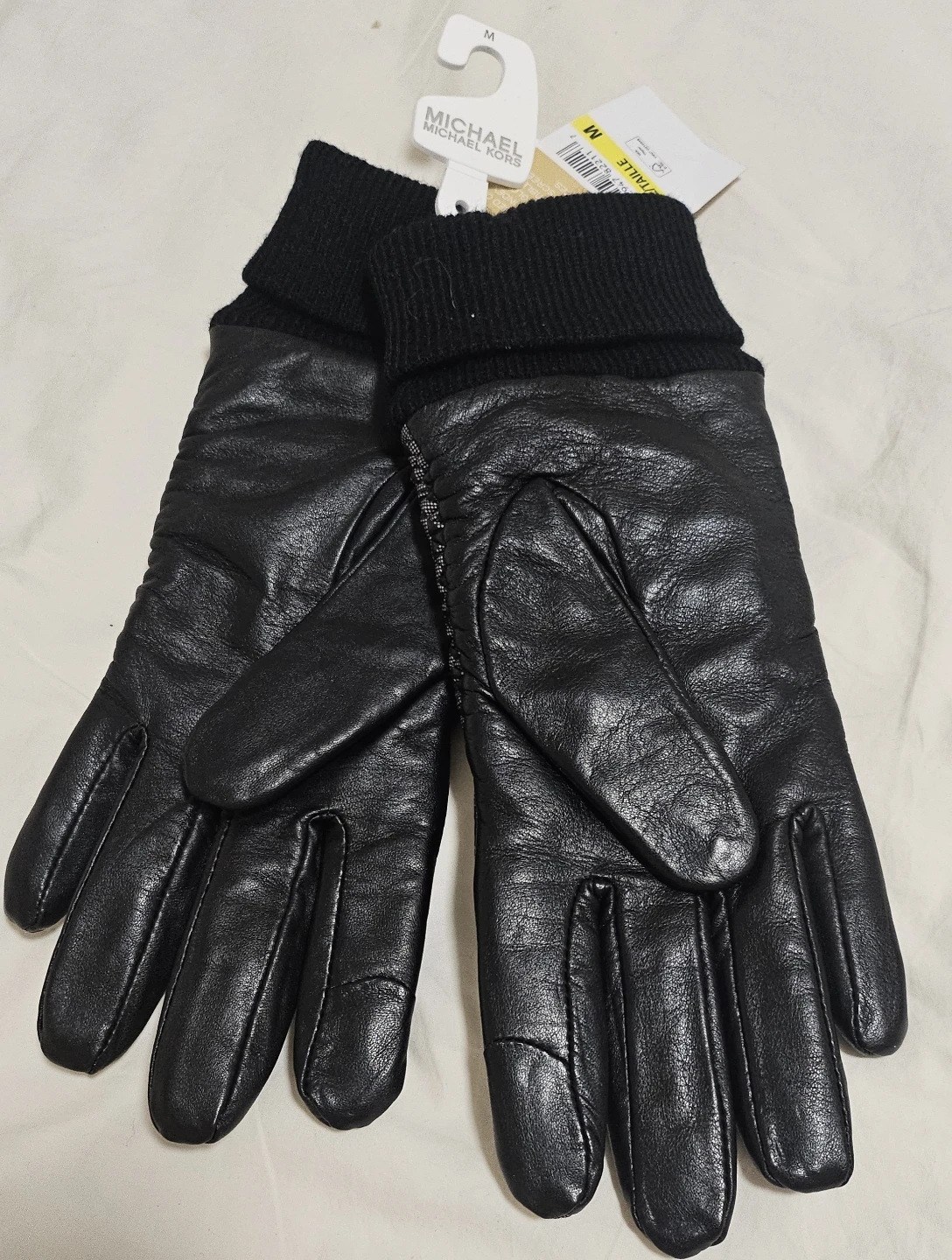 Michael-Kors Women\'s Black and Gray Quilted Leather Gloves. - photo 3
