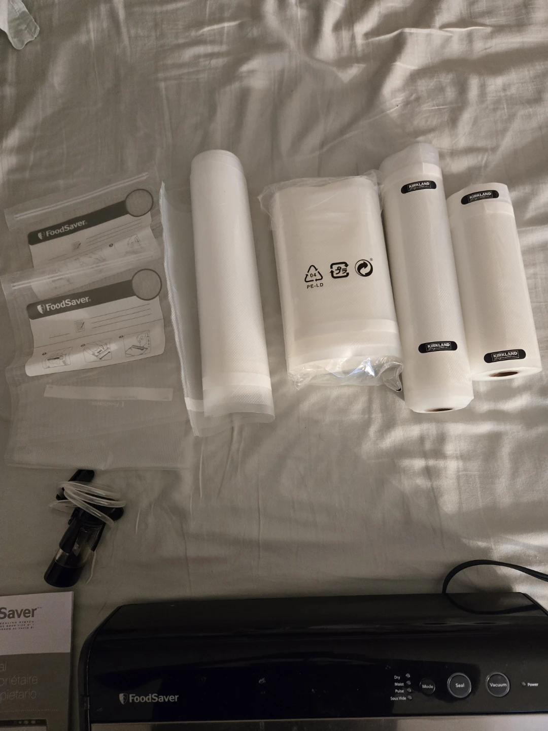 FoodSaver FM2900 Vacuum Sealer with Accessories - photo 4