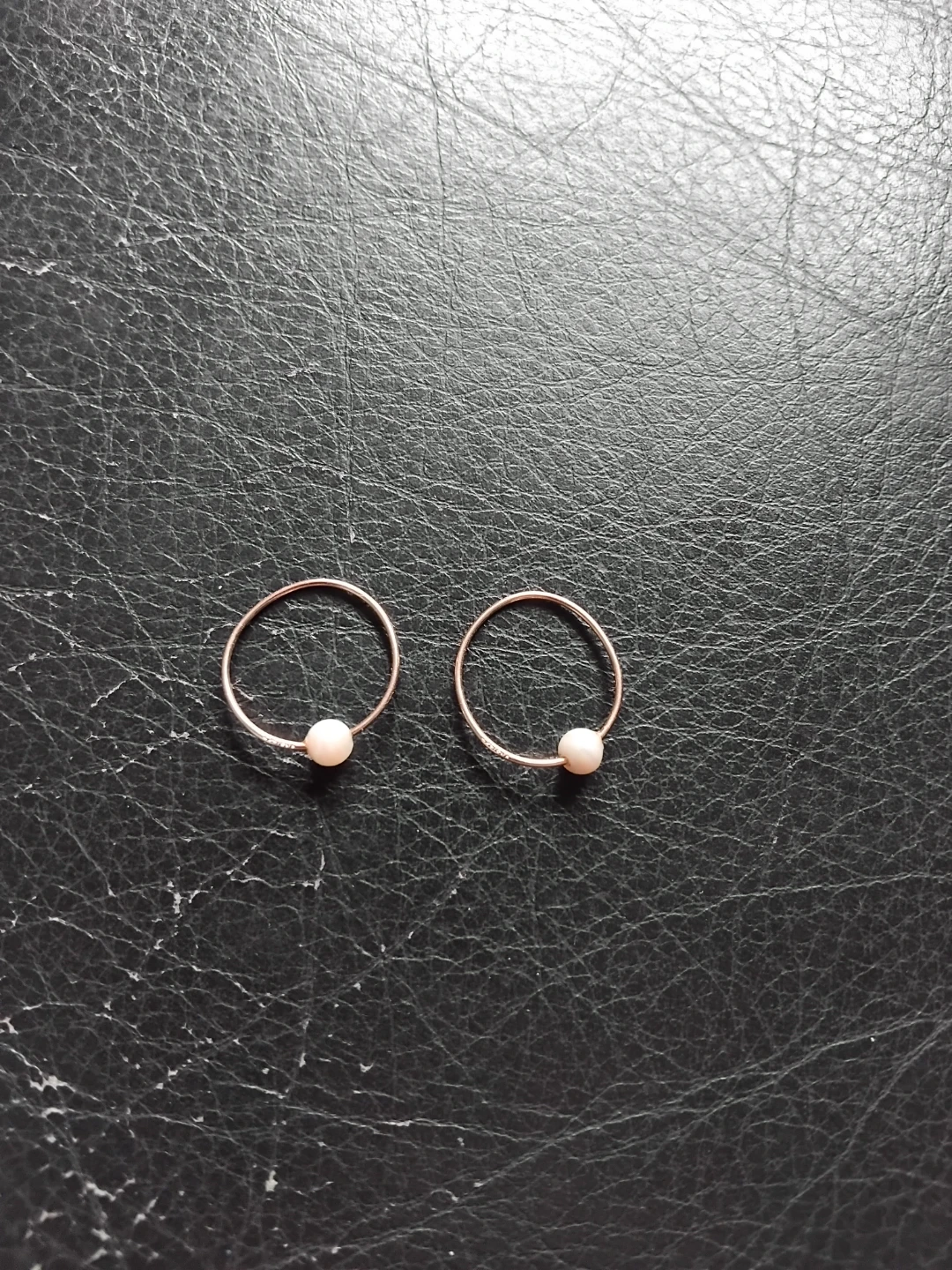 Gold Hoop Earrings with genuine Pearl Accent