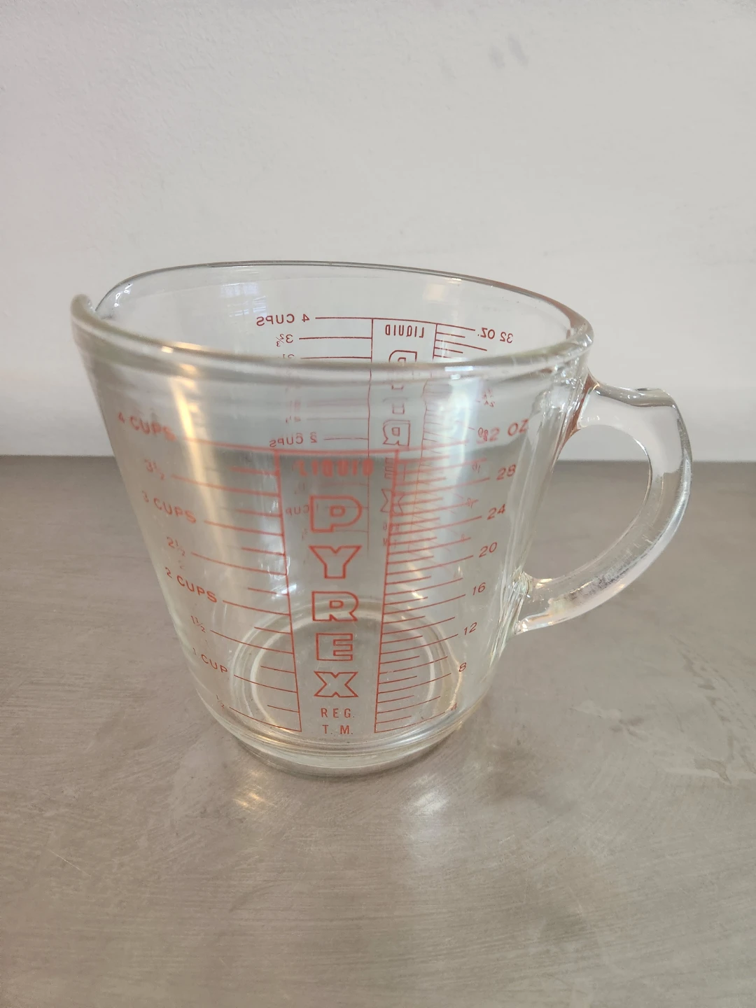 Pyrex Glass Measuring Cup - 4 Cups / 32 oz - photo 2