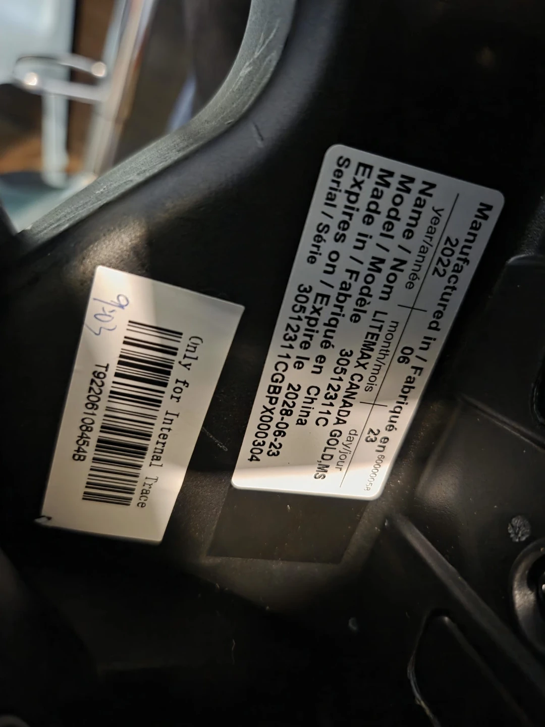 Evenflo LiteMax Infant Car Seat - photo 3