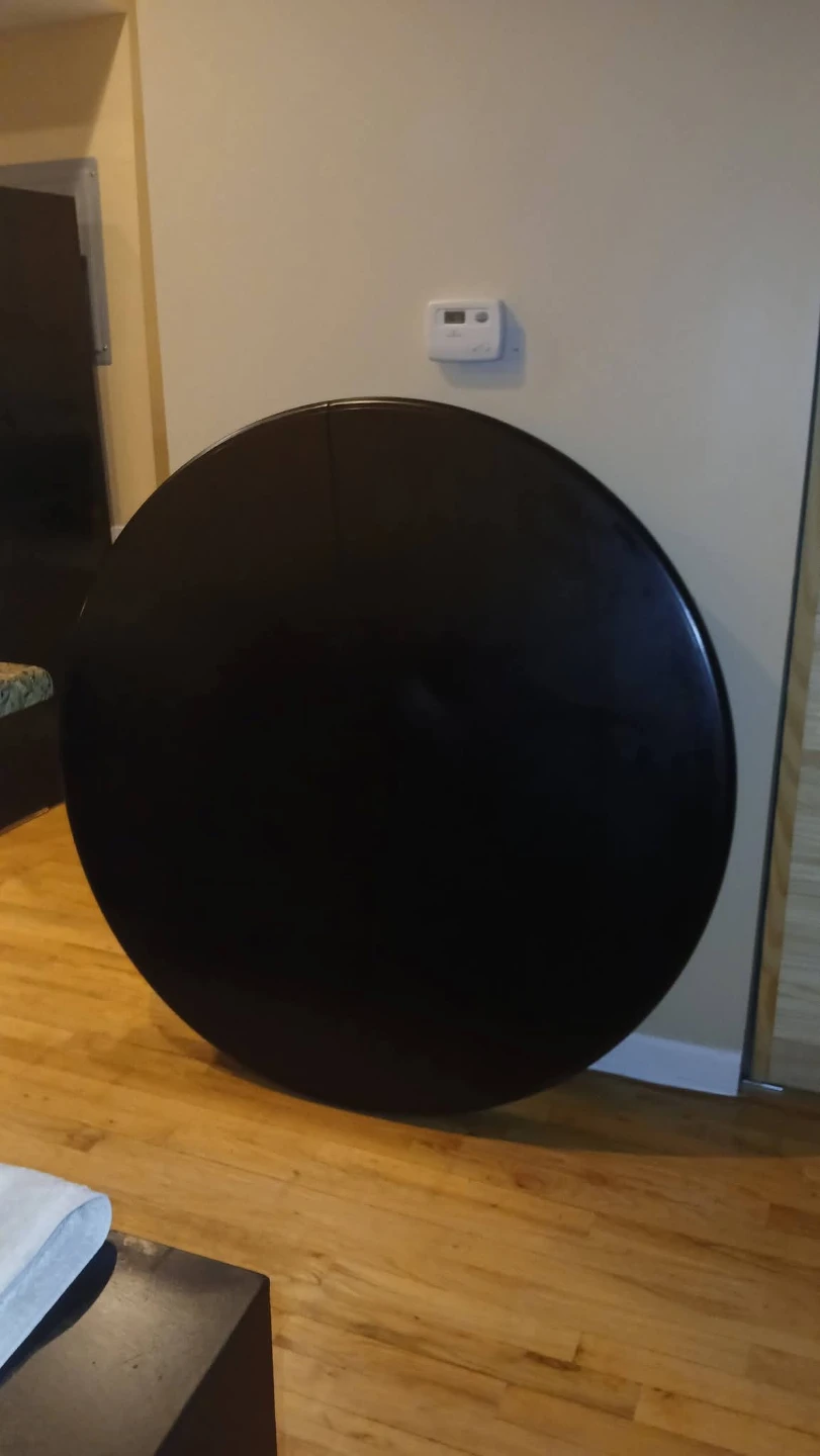 Black Round Dining Table