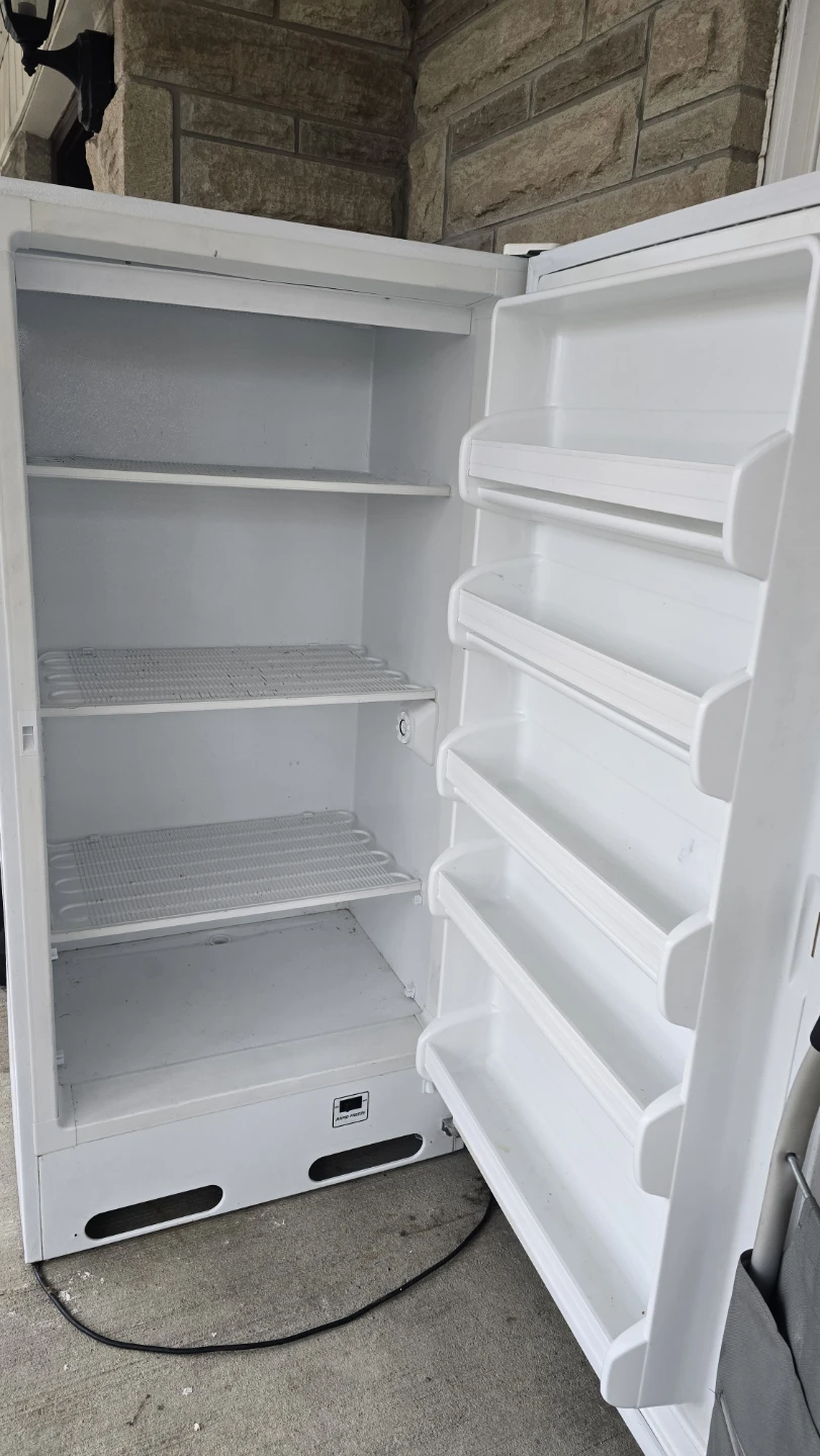 White Upright Freezer KENMORE