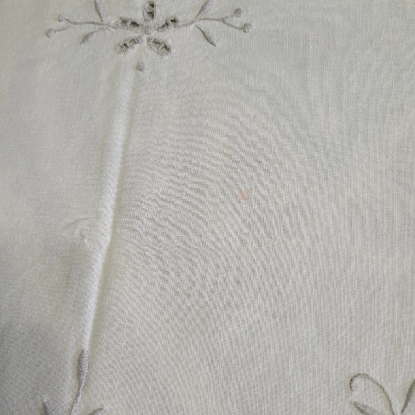Beautiful 30" x 30" Handmade Table Linen with Embroidery - photo 3
