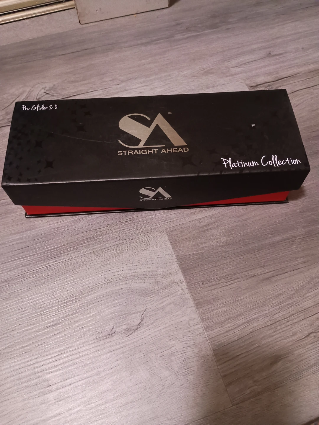 Straight Ahead Pro Glider 2.0 Platinum Hair Straightener Brush - photo 3