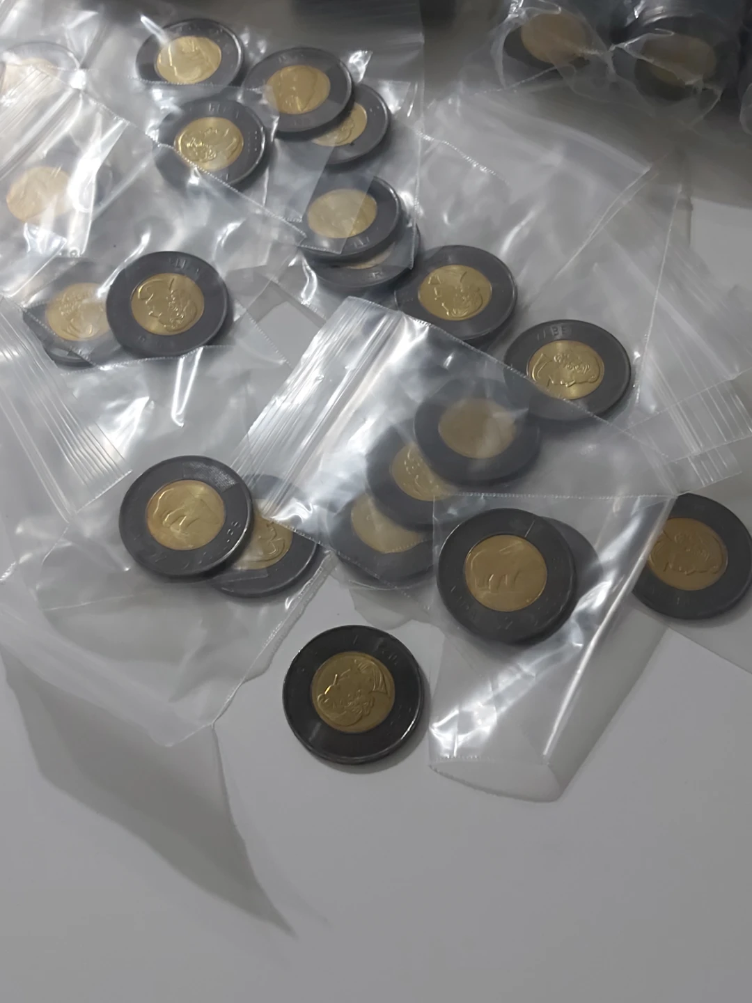 Canadian Toonie Coins - 2022 - photo 5