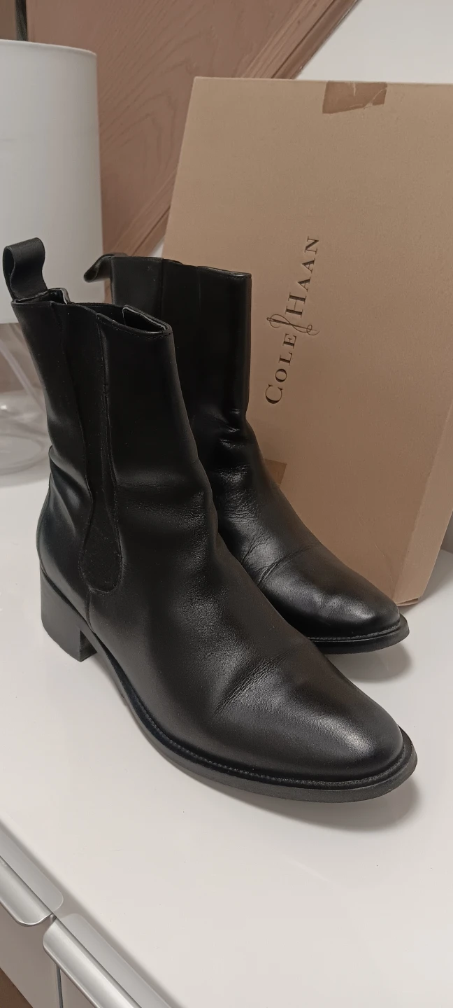 Cole Haan Black Leather Ankle Boots - photo 5