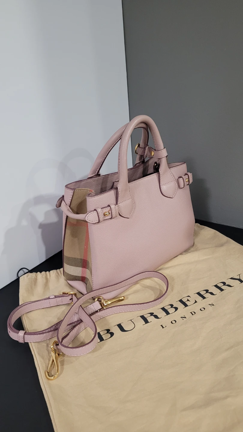 Authentic Burberry Banner handbag - photo 2
